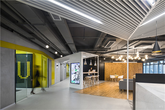 暗黑系創(chuàng)意辦公空間設計，看了一眼就心動了！